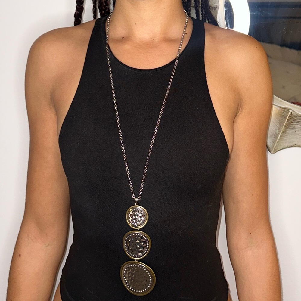 Womens necklace